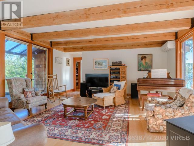 21660956-LargePhoto-8