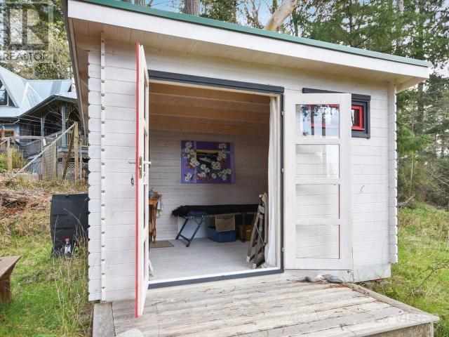 21739235-LargePhoto-15