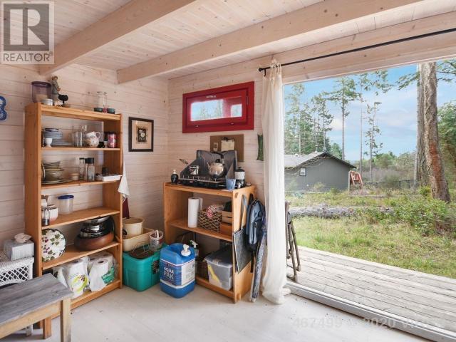 21739235-LargePhoto-17