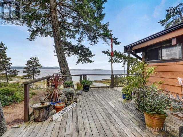 21753421-LargePhoto-25