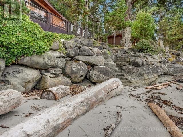 21753421-LargePhoto-44