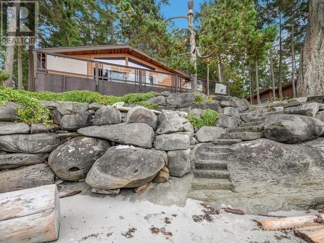 21753421-LargePhoto-45