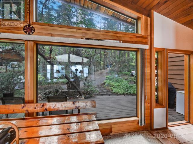 21753421-LargePhoto-9