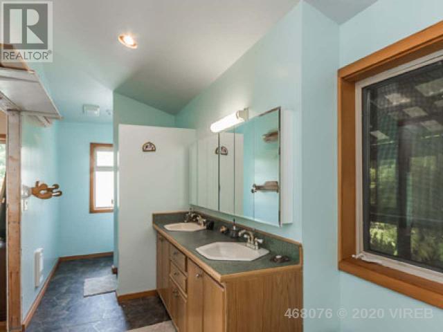 21786209-LargePhoto-14