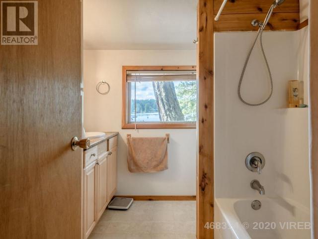 21806117-LargePhoto-29