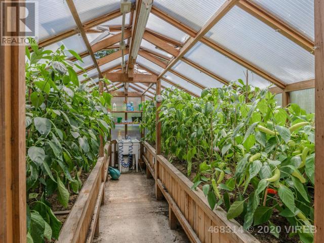 21806117-LargePhoto-51