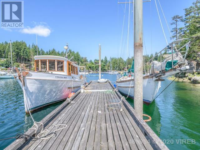 21806117-LargePhoto-8