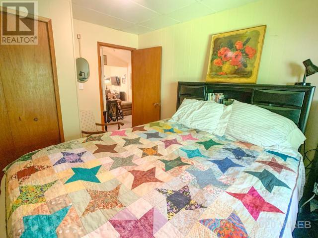 21935338-LargePhoto-14