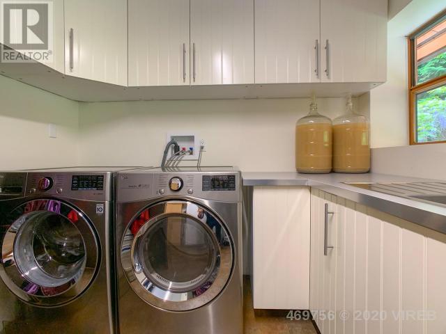 21935349-LargePhoto-11