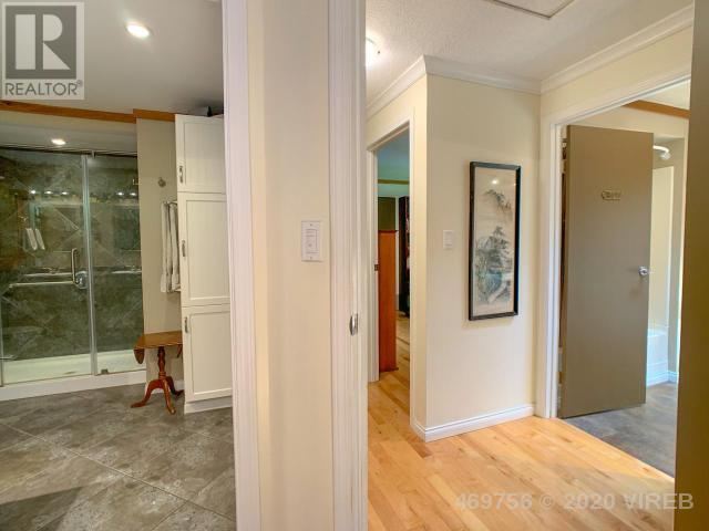 21935349-LargePhoto-14