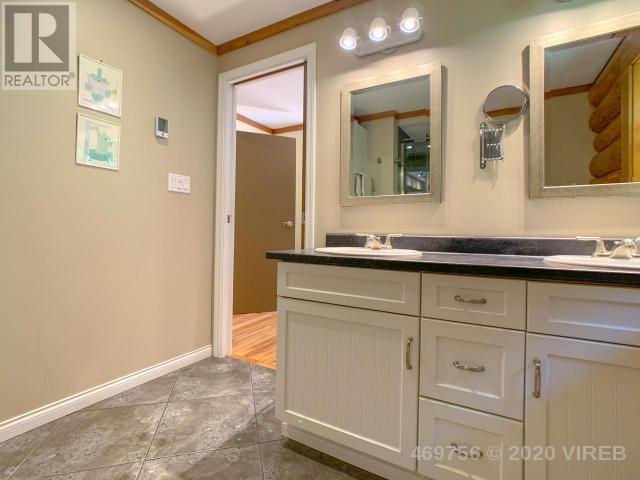 21935349-LargePhoto-16