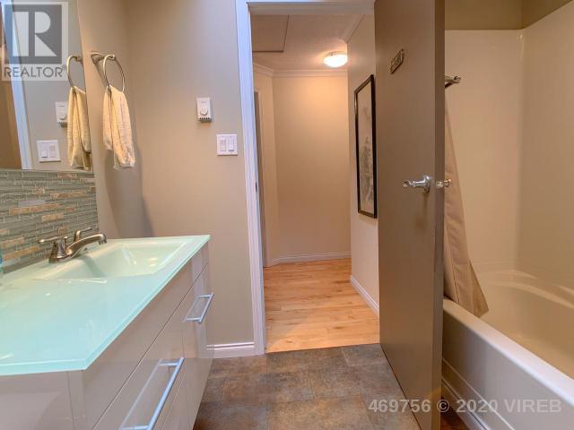 21935349-LargePhoto-20